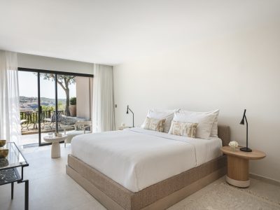 73-Premier-Bungalow-Private-Pool-Bedroom-Cape-Sounio-Groot